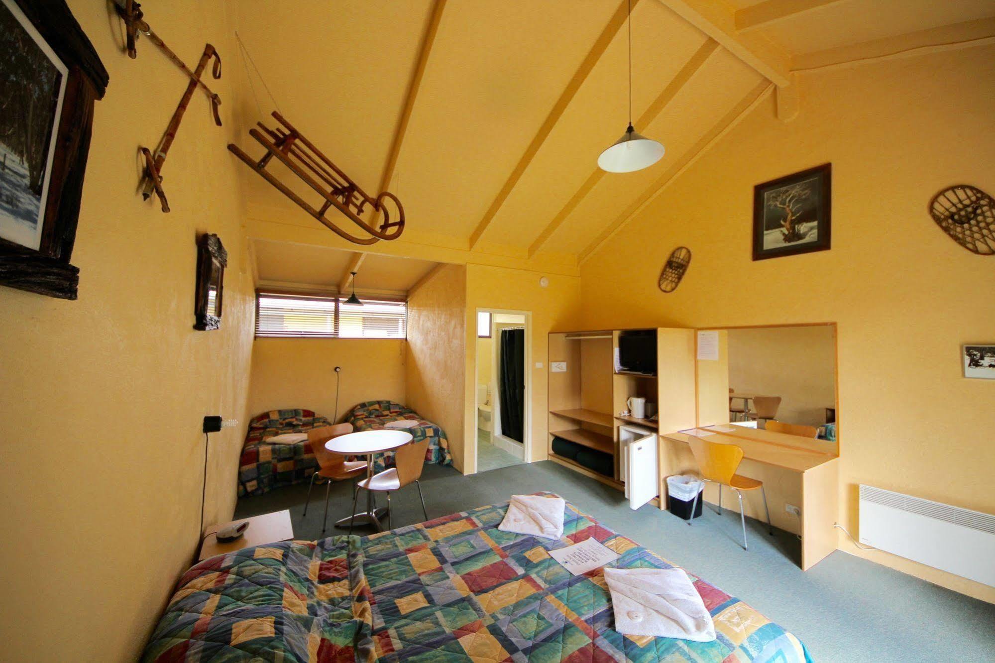 Harrietville Hotel Motel ภายนอก รูปภาพ