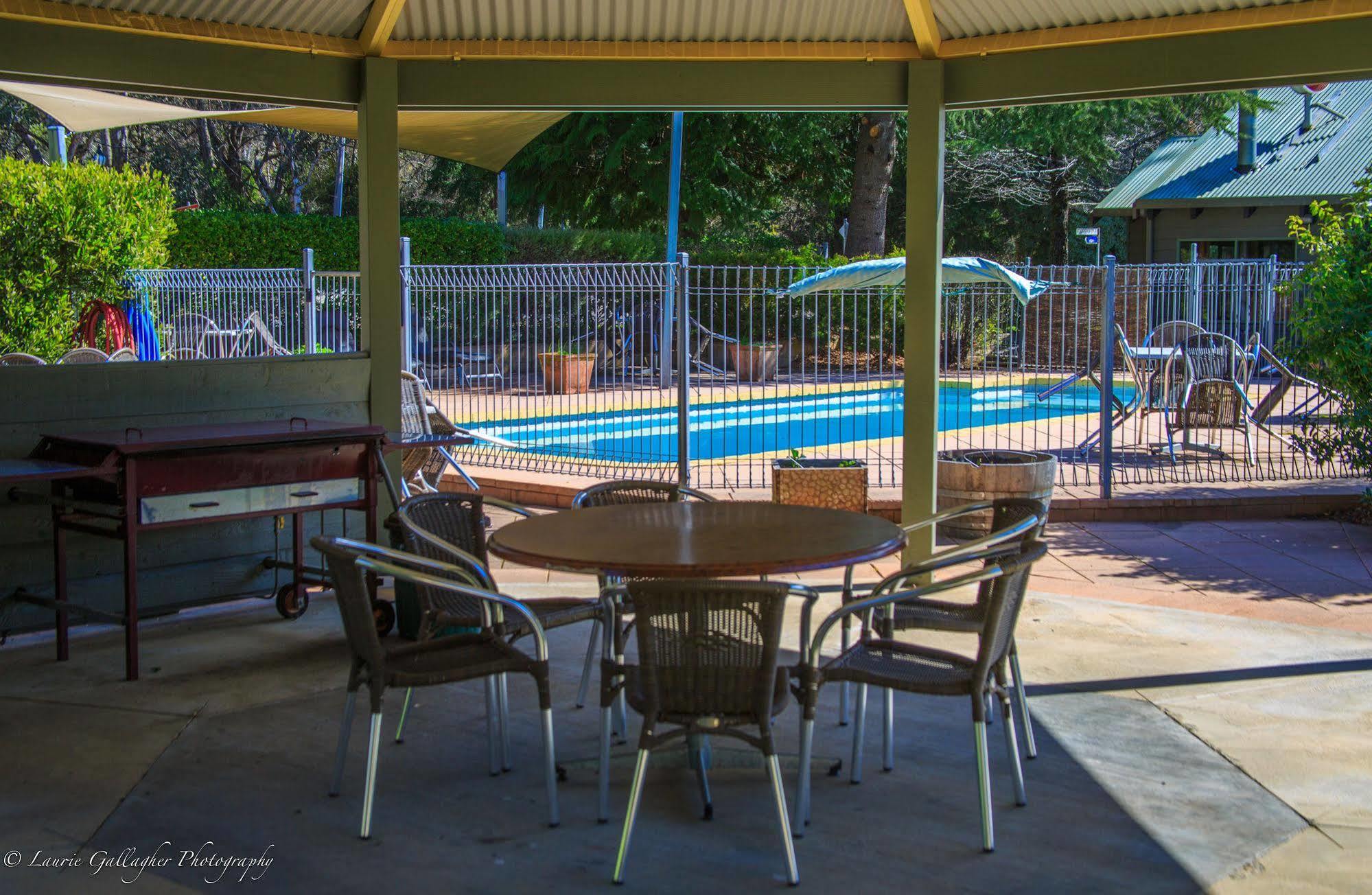 Harrietville Hotel Motel ภายนอก รูปภาพ